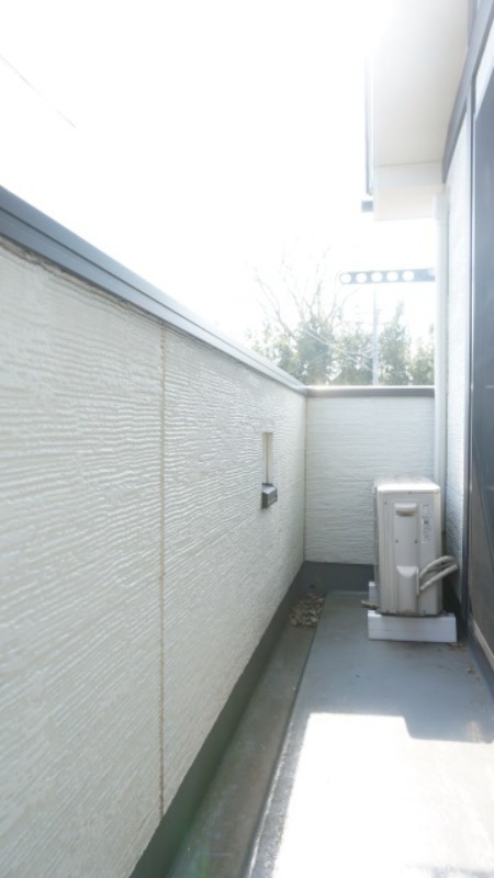 バルコニー　図面と現状に相違がある場合には現状を優先