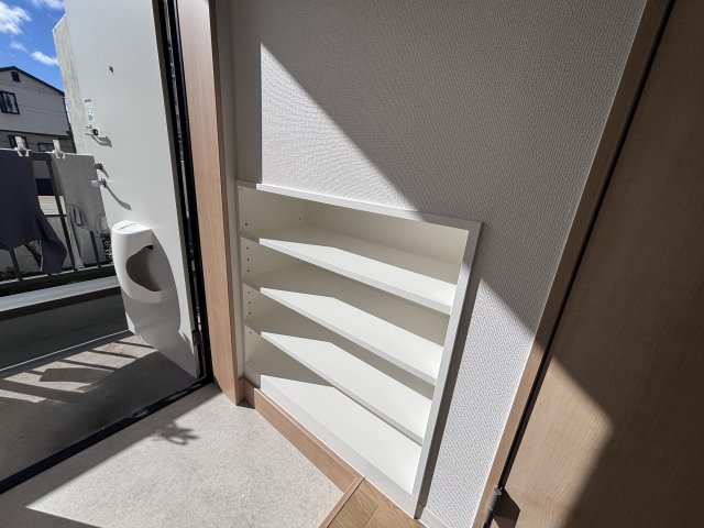 その他　玄関シューズ収納スペースもあるので靴がたくさんあっても安心で