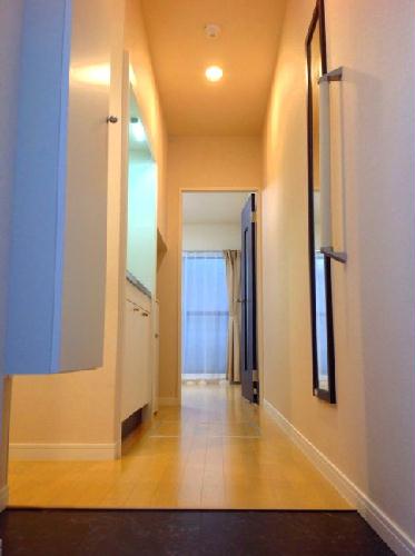 玄関　室内人感センサーライトが付き