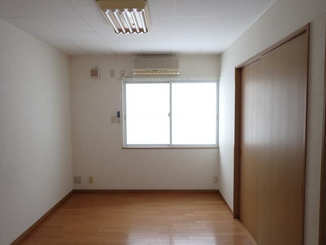 居室・リビング　リビング８．５帖のお部屋です