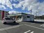 コンビニ　ファミリーマート　四日市別名店（コンビニ）まで420m