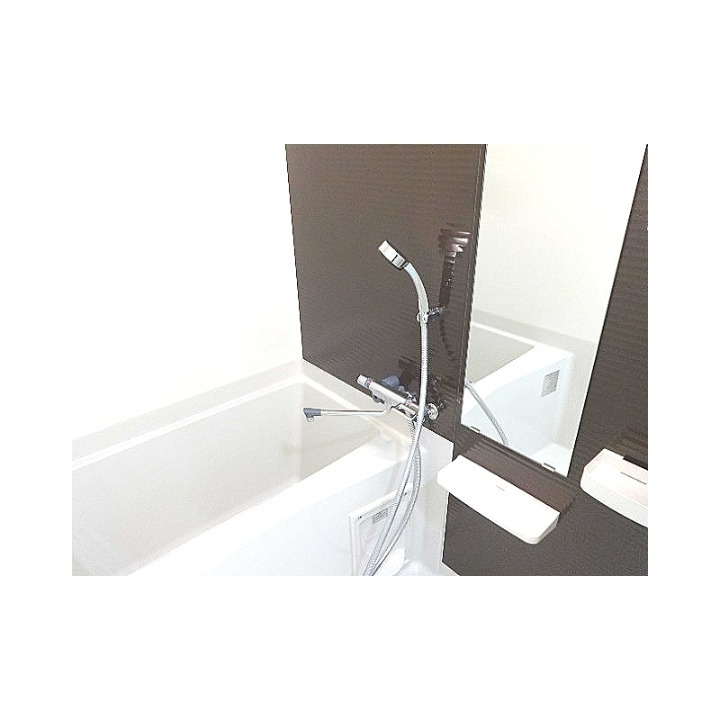 バス・シャワールーム　シングルレバーなので使いやすいです。