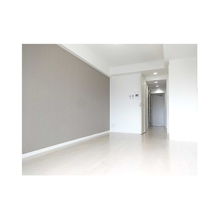 その他部屋・スペース　ポイントクロスを採用しています。