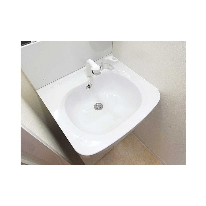 洗面設備　シャワーノズルなので便利です。