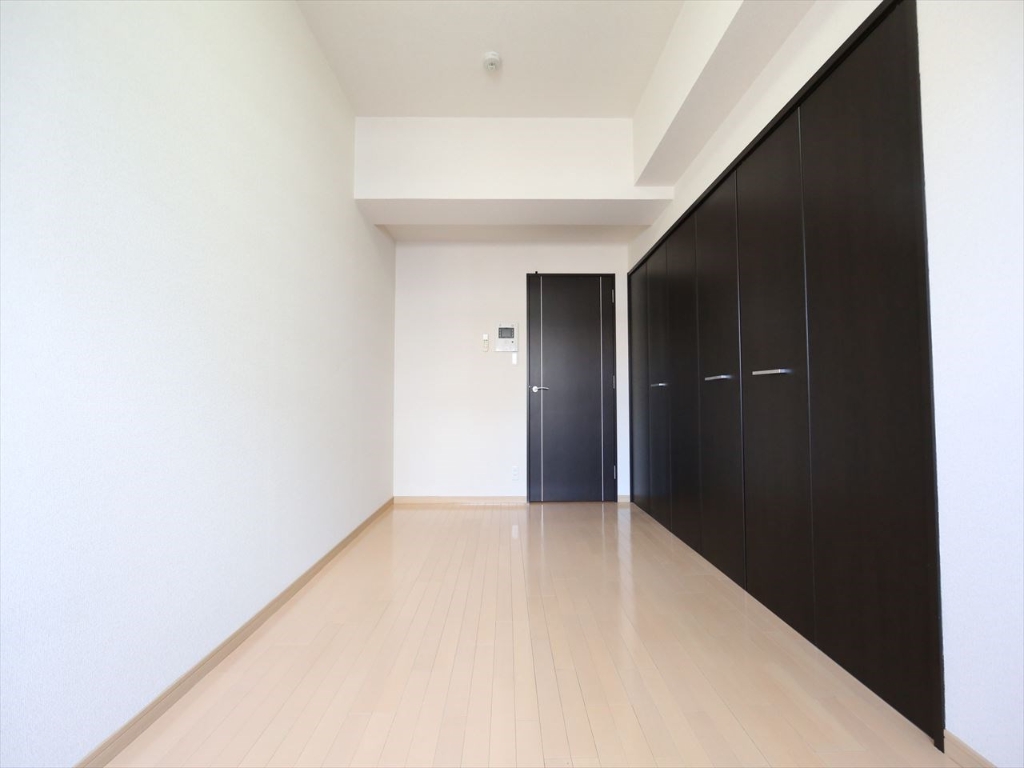 その他部屋・スペース　洋室6.6帖　クローゼット（収納充実してます）