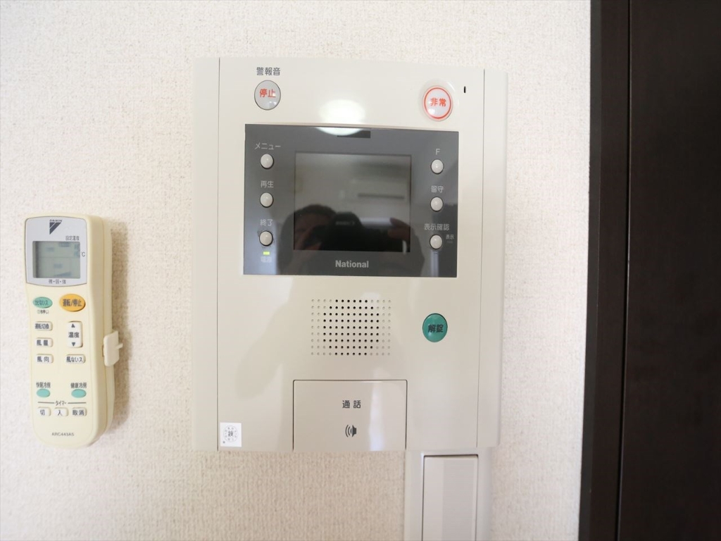 セキュリティ　セキュリティ　TVモニター付インターホン