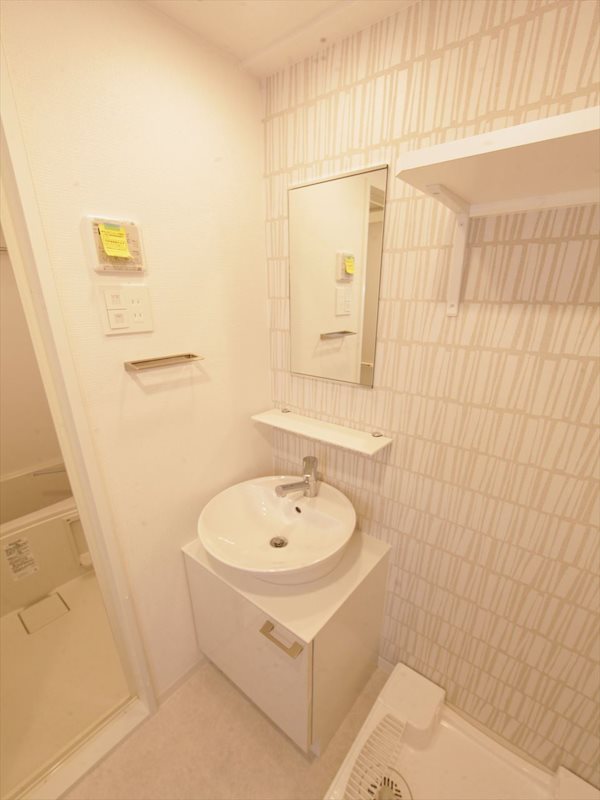 洗面設備　脱衣所　独立洗面台　収納付き