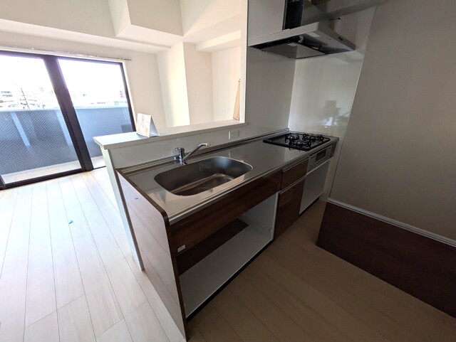 キッチン　４０６号の建築中の写真となります。