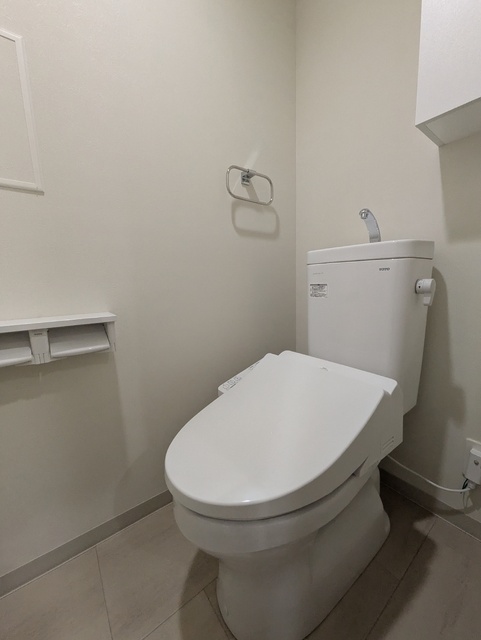 トイレ　４０６号の建築中の写真となります。