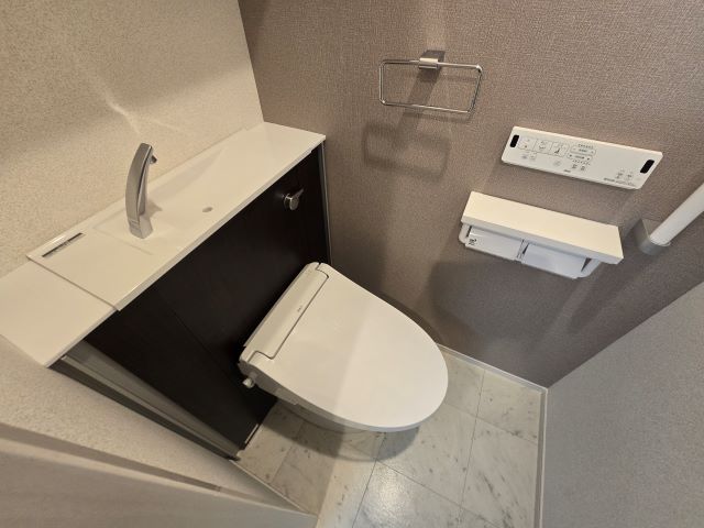 トイレ　建築中のため同タイプ物件写真を掲載しております