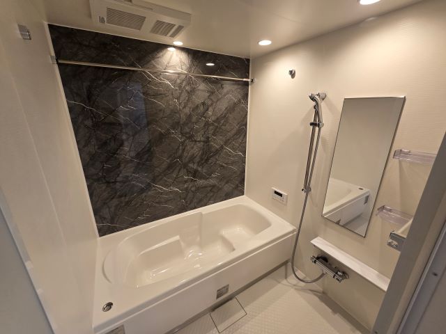 バス・シャワールーム　建築中のため同タイプ物件写真を掲載しております