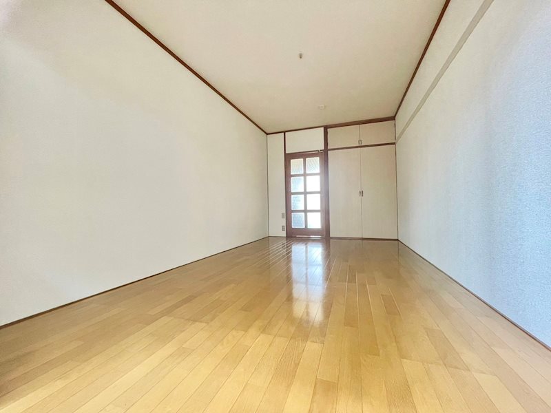 玄関　306号室の写真です306号室の写真です