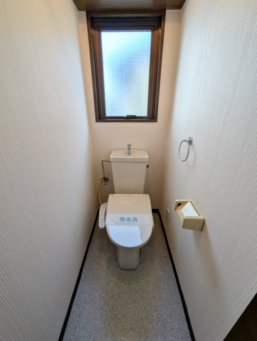 トイレ　窓付き