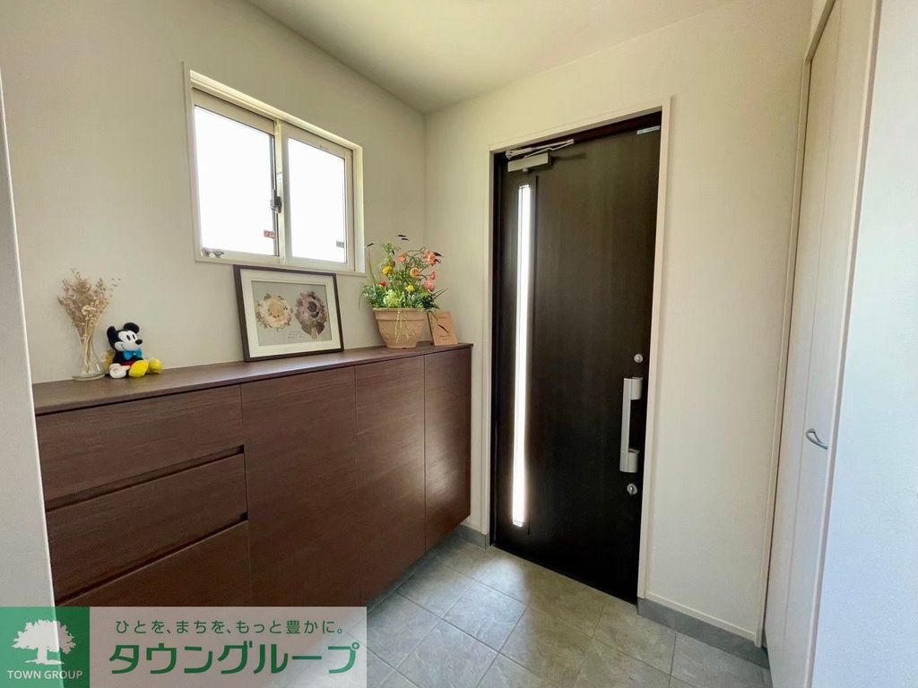 玄関　リビング/居室