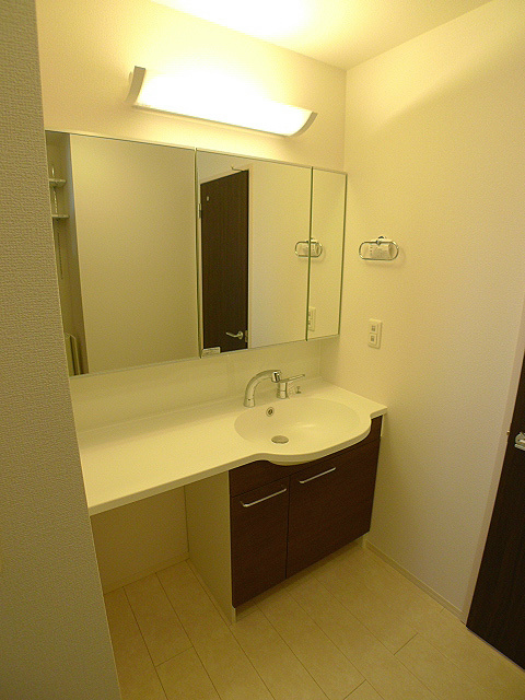 洗面設備　洗髪洗面化粧台