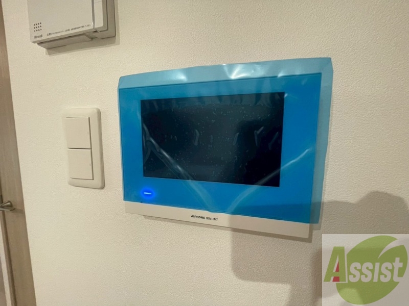 セキュリティ　ＴＶモニター付インターホンです。来客者の顔が見えるので安心！