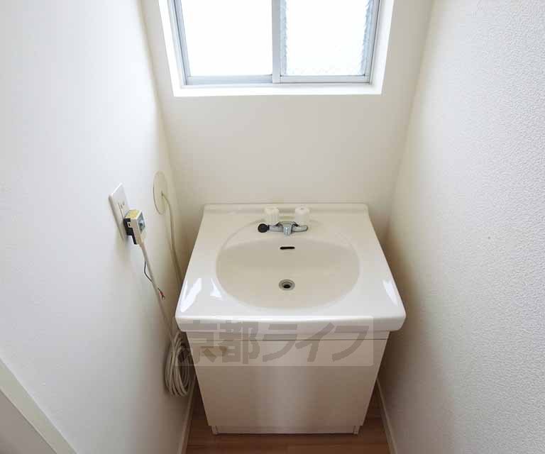 洗面設備　独立洗面台です！