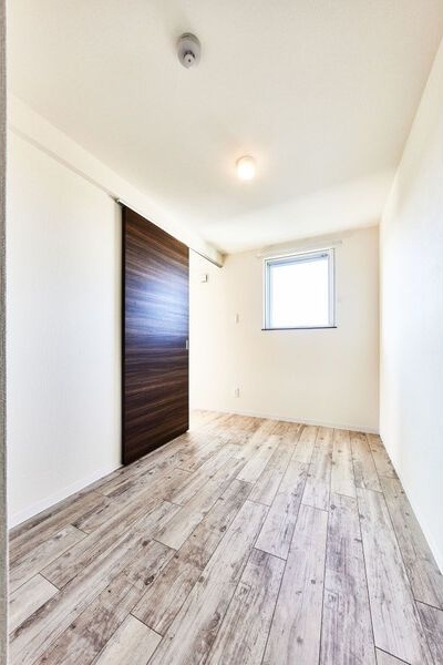 その他部屋・スペース　壁面が多く家具の配置がしやすいです♪