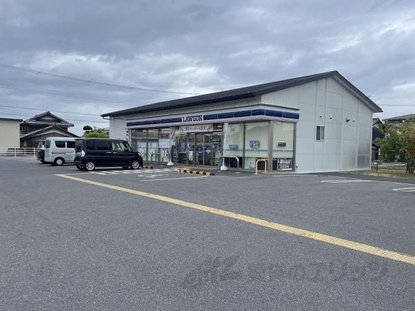 コンビニ　ローソン　彦根甘呂町店（コンビニ）まで730m