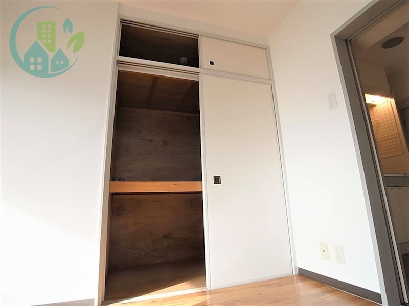 収納　グリーンハイツ山水 C棟(J：COM320M ネット無料物件