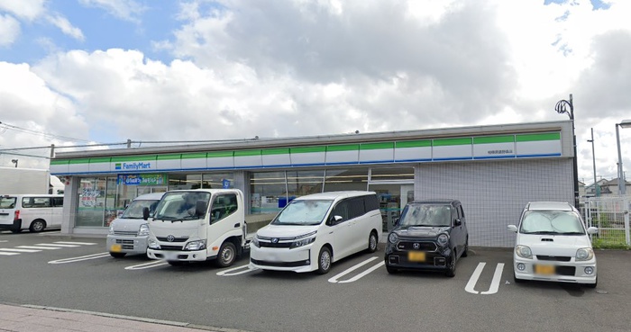 コンビニ　ファミリーマート 相模原鵜野森店（コンビニ）まで226m