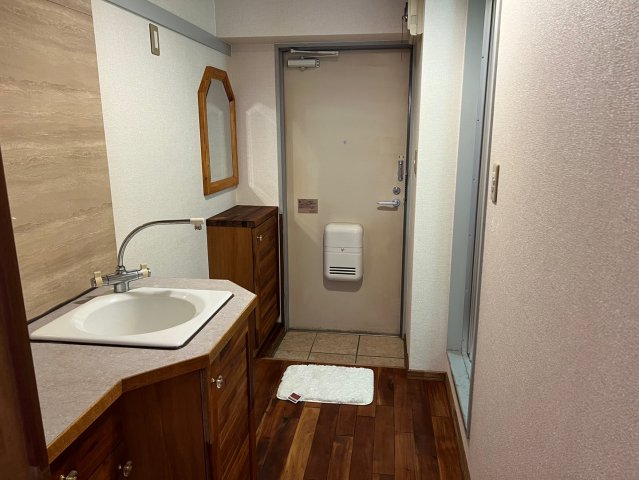 玄関　（※写真はイメージです、現況優先となります）