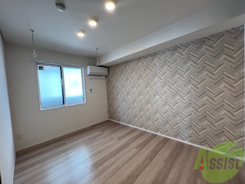 その他部屋・スペース　洋室６．１帖になります。ベットなども置けそうですね。