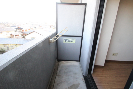 バルコニー　※別部屋の写真です