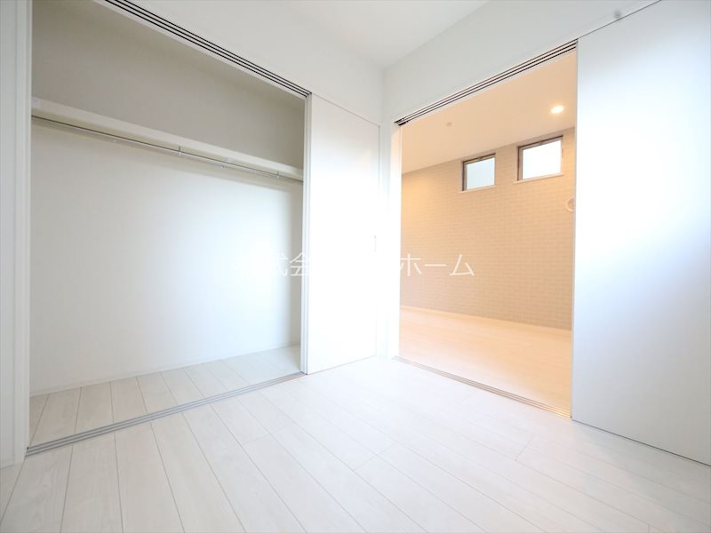 その他部屋・スペース　洋室3.6帖　クローゼット付（収納充実してます）同型写真