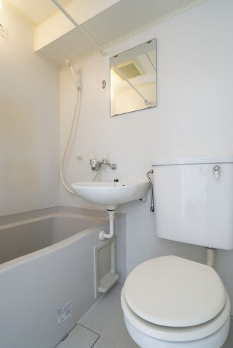 トイレ　※こちらの写真は他部屋になり参考写真です