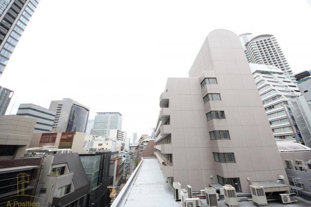 眺望　W.O.B.UMEDA（ウォブウメダ）