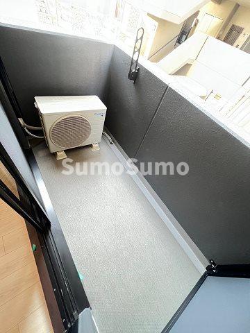 バルコニー　バルコニーからの眺めを楽しみながら食事をしませんか