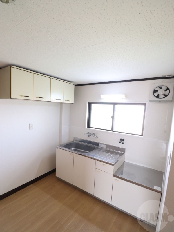 キッチン　収納多数のキッチン