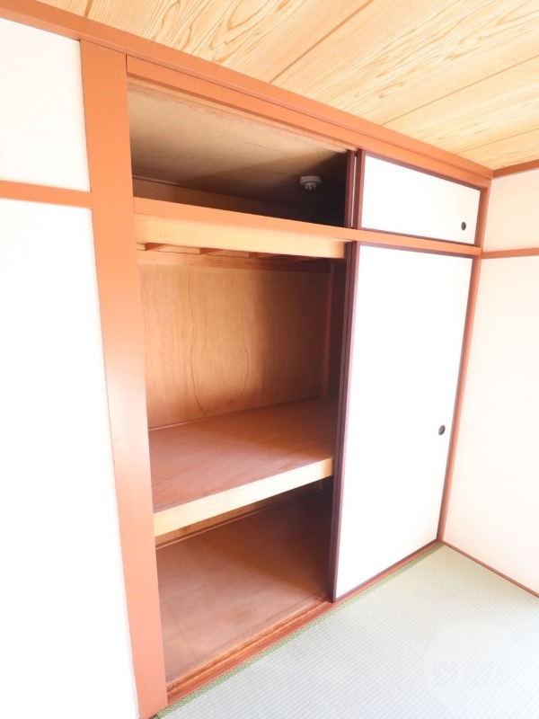 収納　大きな押入れ収納