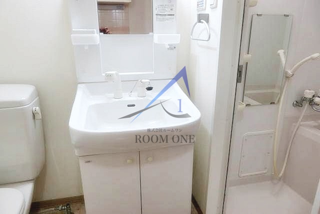 洗面設備　洗面台です。