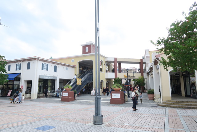 ショッピングセンター　三井アウトレットパーク　多摩南大沢（ショッピングセンター）まで1200m