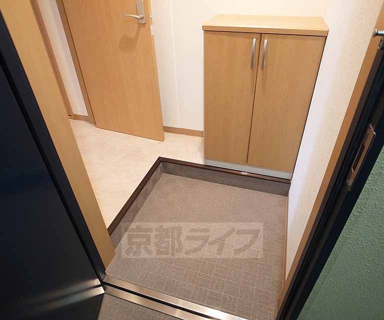 玄関　ゆとりのある玄関です