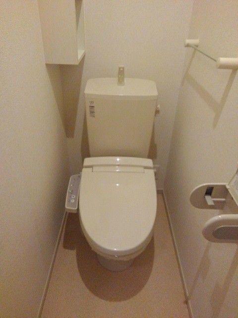 トイレ　トイレ