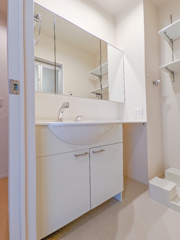 洗面設備　図面と現状に相違がある場合には現状を優先