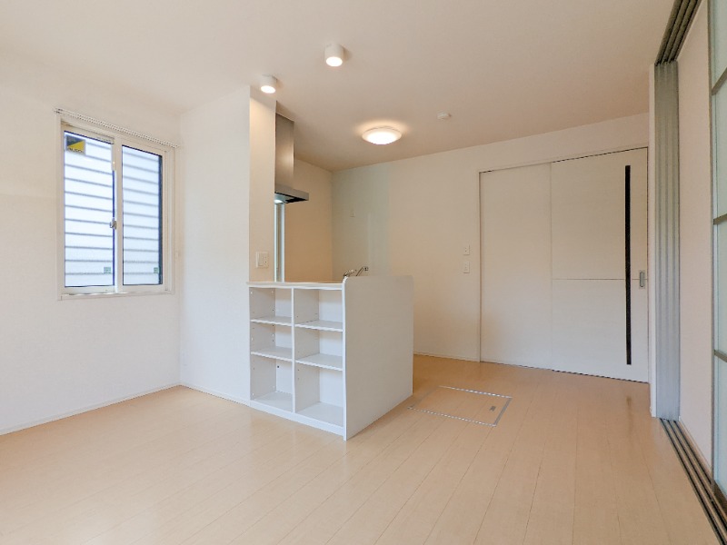 居室・リビング　図面と現状に相違がある場合には現状を優先