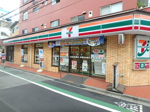 コンビニ　セブンイレブン 荒川西尾久7丁目店（コンビニ）まで331m