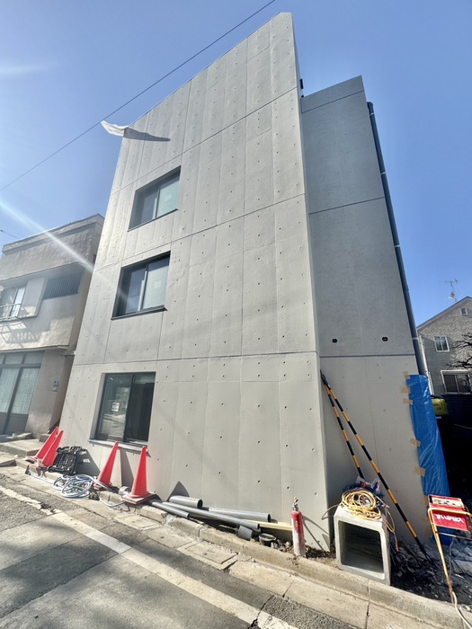 建物外観　建築中