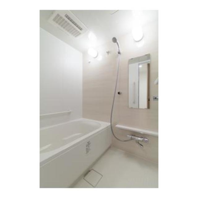 バス・シャワールーム　※写真は同タイプ住戸です。