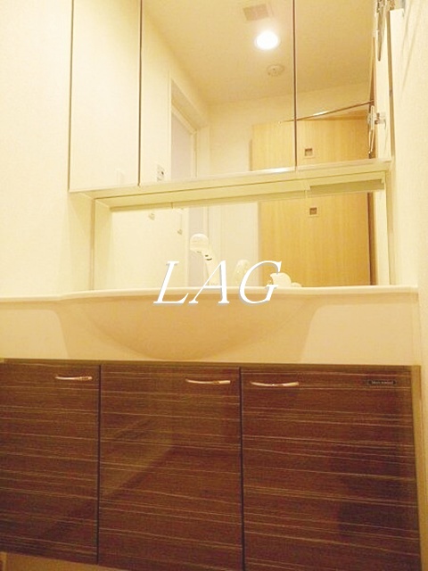 洗面設備　洗面台です。