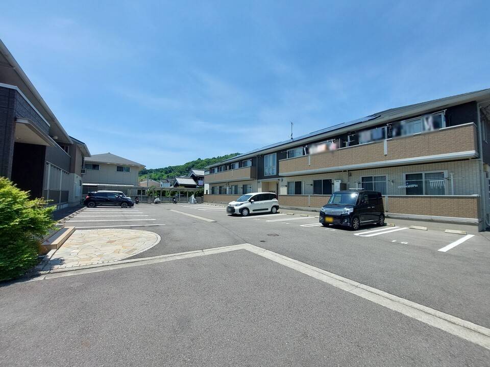 駐車場　駐車場