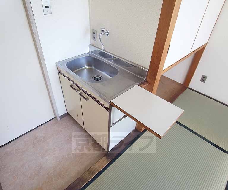 洗面設備　室内に専用の洗面台