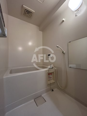 バス・シャワールーム　リバースクエア103　浴室