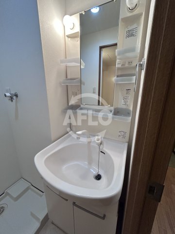 洗面設備　リバースクエア103　洗面台