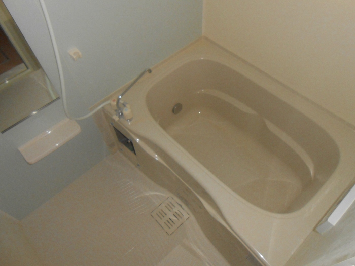 バス・シャワールーム　反転写真