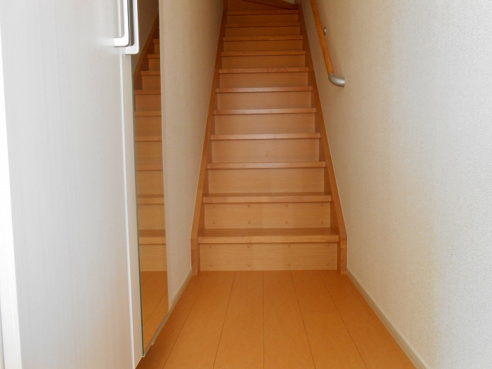 玄関　反転写真